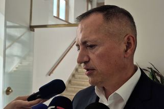 Dědek: Za 30 let přinese multifunkční hala v Pardubicích státu 114 miliard. Kde na ni vezmu, není na pořadu dne - Novinky